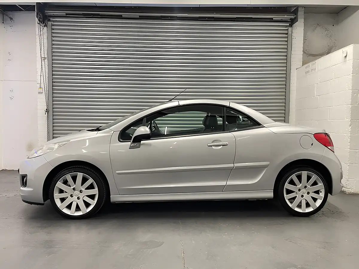 Used 2013 Peugeot 207 Cc Allure Aluminium Grey Metallic - Interior and Exterior details 5