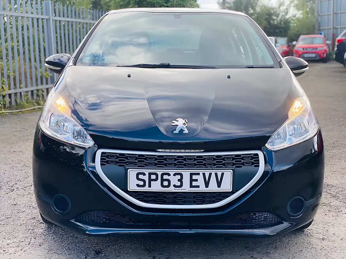 Used 2013 Peugeot 208 Access+ Black - Interior and Exterior details 2