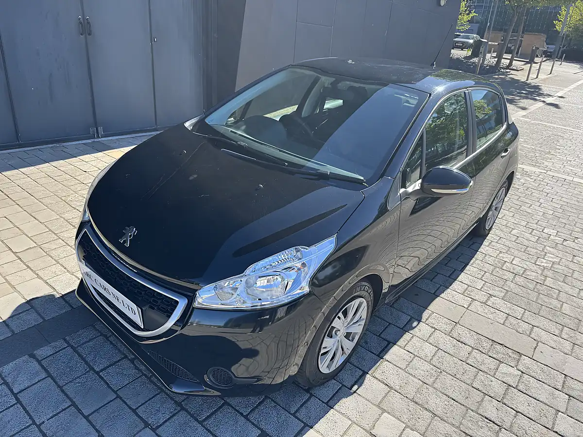 Used 2013 Peugeot 208 Access+ Black - Interior and Exterior details 16