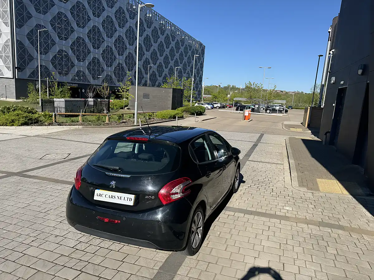 Used 2013 Peugeot 208 Access+ Black - Interior and Exterior details 17