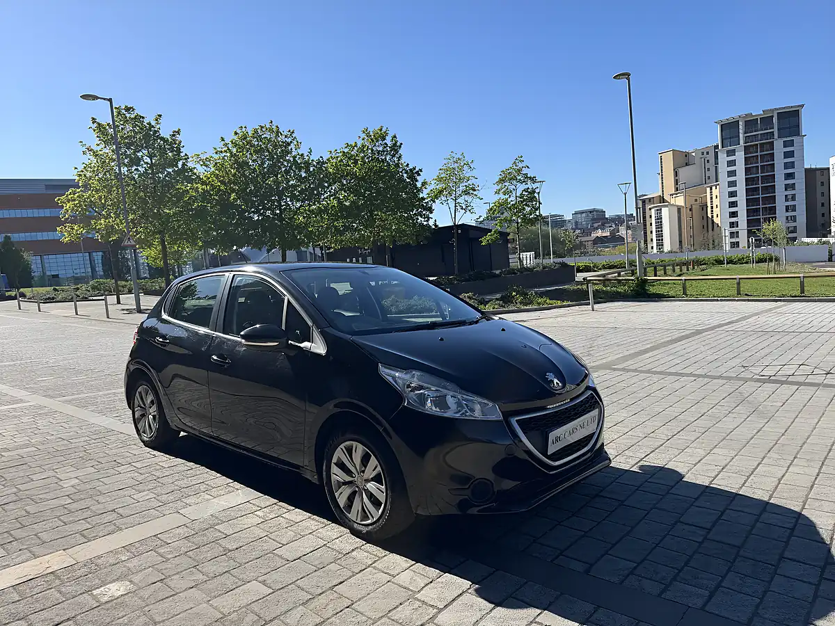 Used 2013 Peugeot 208 Access+ Black - Interior and Exterior details 7