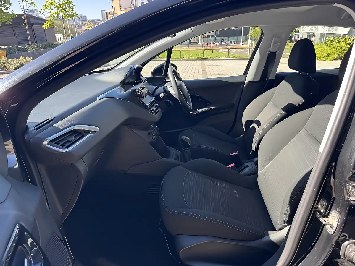 Used 2013 Peugeot 208 Access+ Black - Interior and Exterior details 9