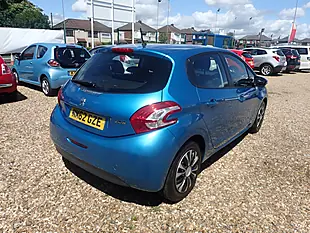 Used 2013 Peugeot 208 Access+ Blue - Interior and Exterior details 17