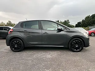 Used 2013 Peugeot 208 Access+ Grey - Interior and Exterior details 11