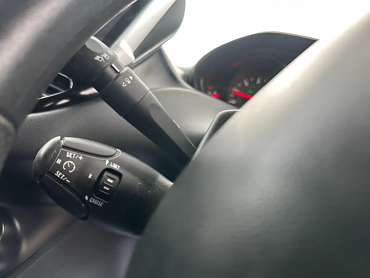 Used 2013 Peugeot 208 Access+ Grey - Interior and Exterior details 16