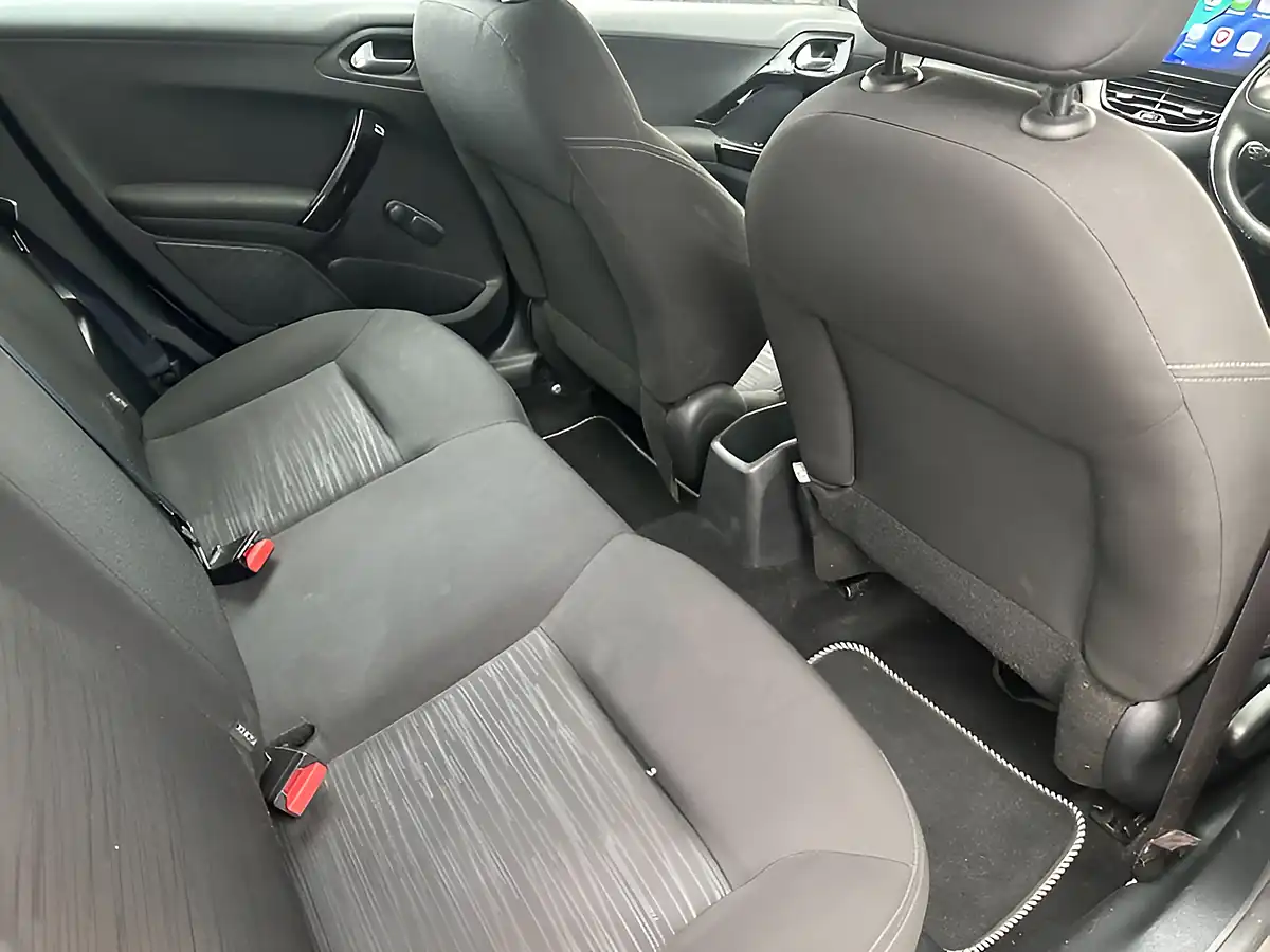 Used 2013 Peugeot 208 Access+ Grey - Interior and Exterior details 18