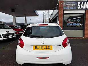 Used 2013 Peugeot 208 Access+ White - Interior and Exterior details 4