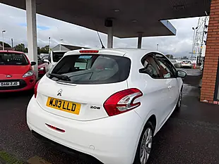 Used 2013 Peugeot 208 Access+ White - Interior and Exterior details 6