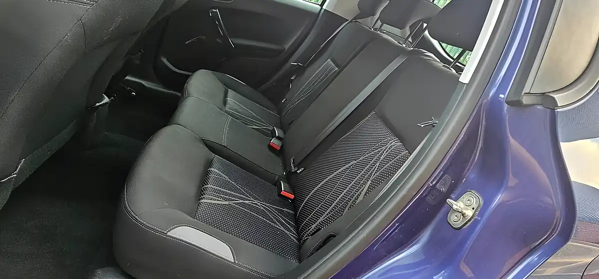Used 2013 Peugeot 208 Active Blue - Interior and Exterior details 10