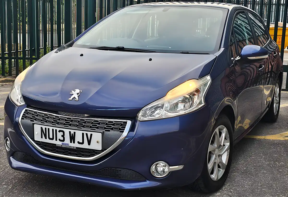 Used 2013 Peugeot 208 Active Blue - Interior and Exterior details 13