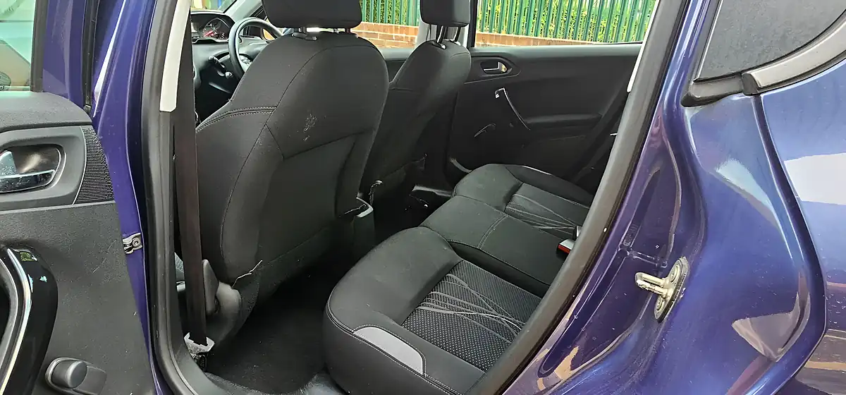 Used 2013 Peugeot 208 Active Blue - Interior and Exterior details 18