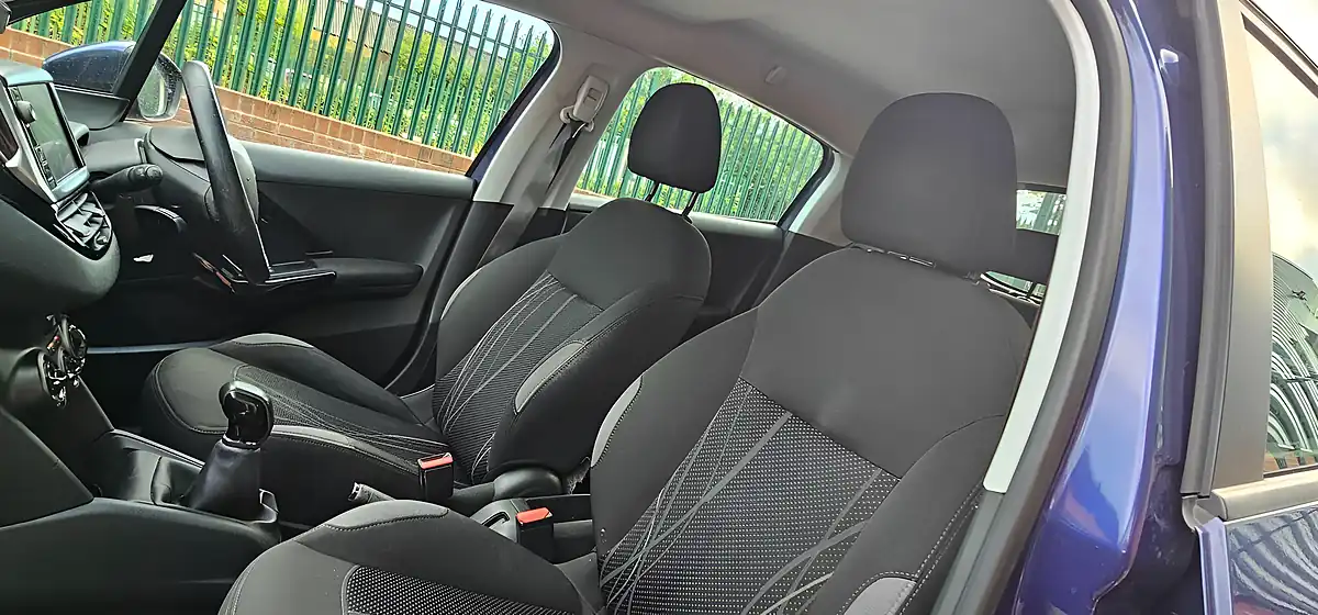 Used 2013 Peugeot 208 Active Blue - Interior and Exterior details 19