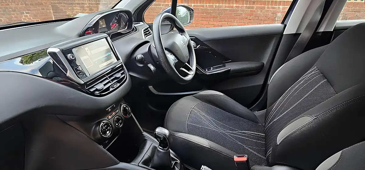 Used 2013 Peugeot 208 Active Blue - Interior and Exterior details 20