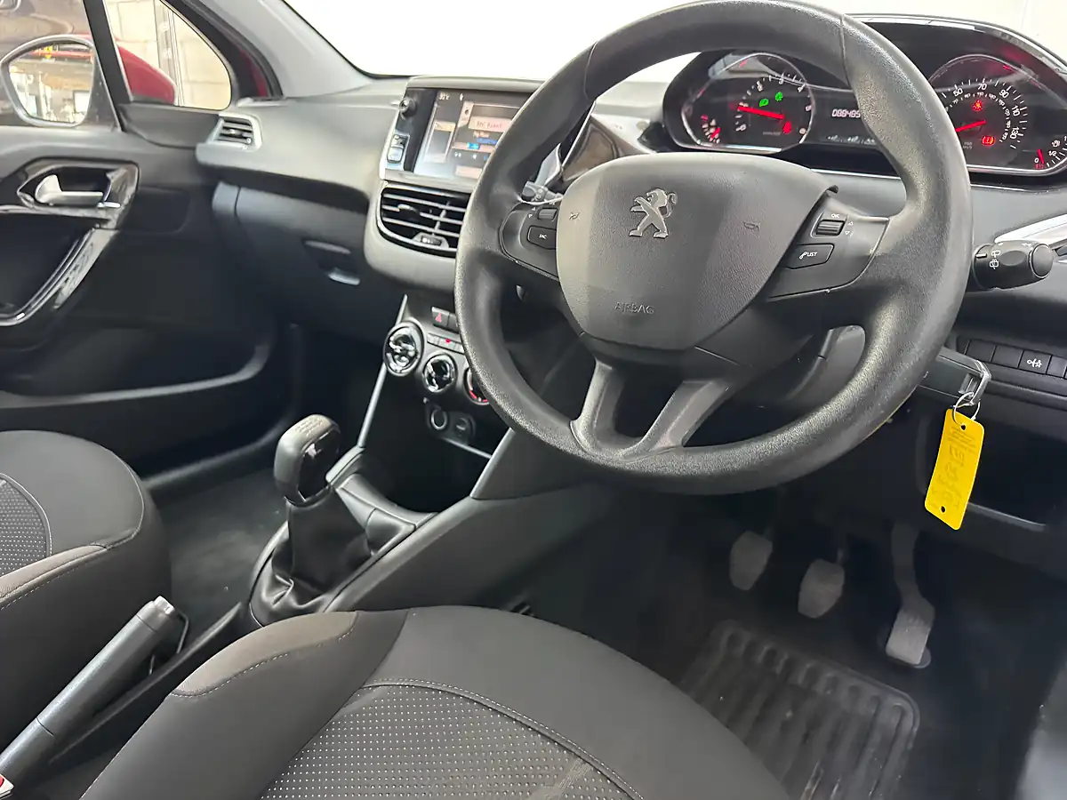 Used 2013 Peugeot 208 Active Rioja Red - Interior and Exterior details 3