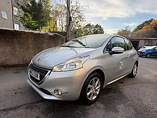 Used 2013 Peugeot 208 Active Silver - Interior and Exterior details 2