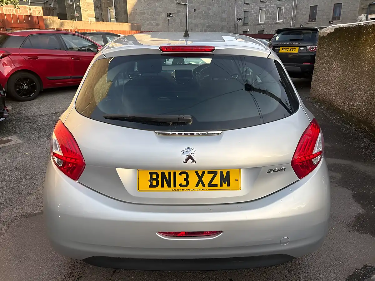 Used 2013 Peugeot 208 Active Silver - Interior and Exterior details 7