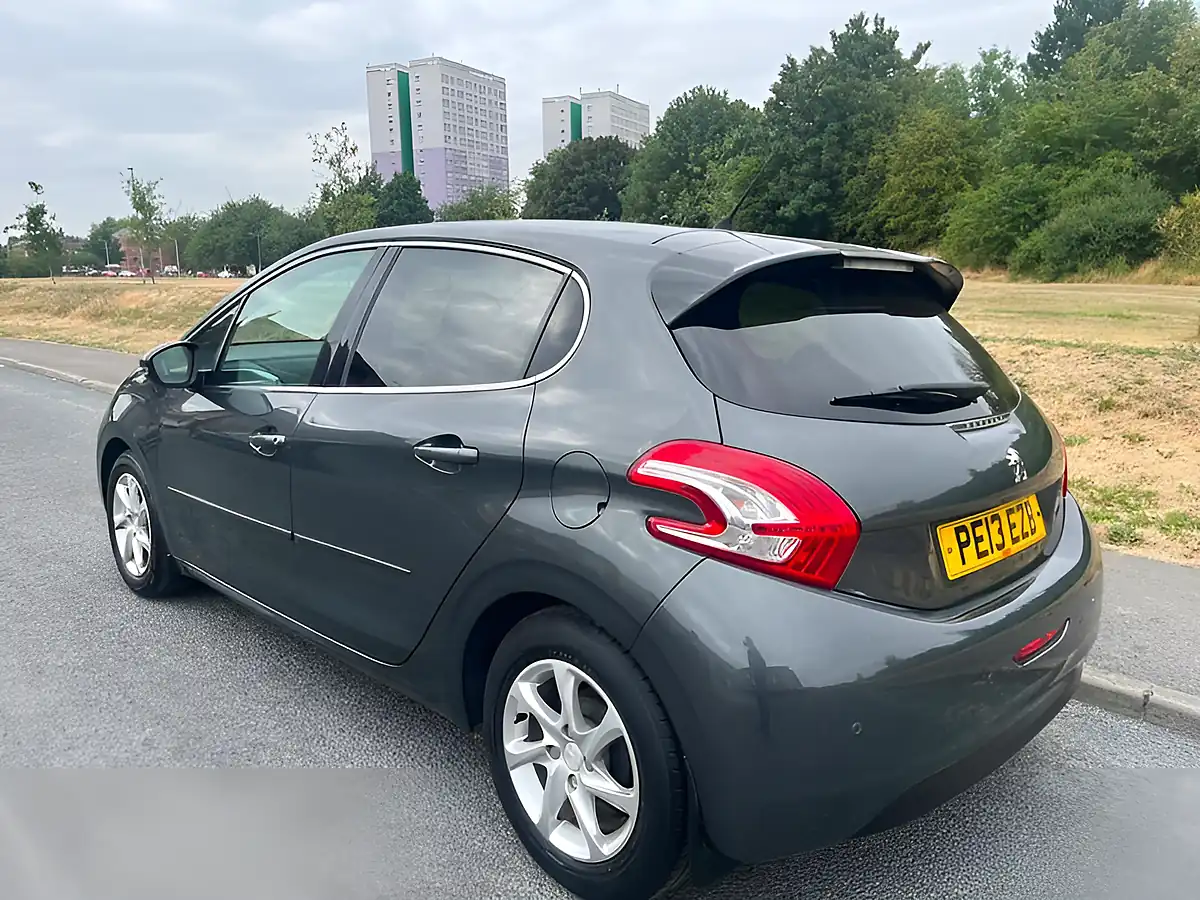Used 2013 Peugeot 208 Allure Grey - Interior and Exterior details 3