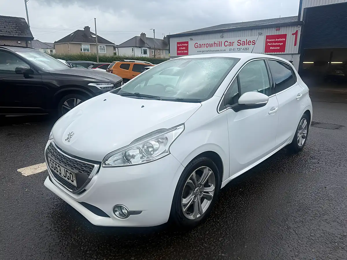 Used 2013 Peugeot 208 Allure Other - Front View