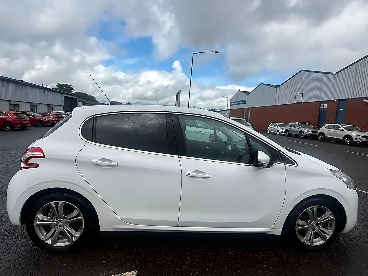 Used 2013 Peugeot 208 Allure Other - Interior and Exterior details 6