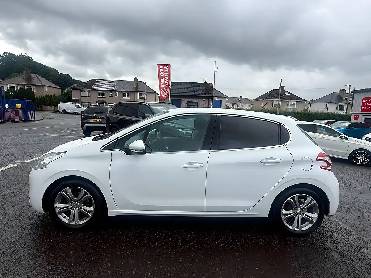Used 2013 Peugeot 208 Allure Other - Interior and Exterior details 7