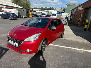 Used 2013 Peugeot 208 GTI Red - Interior and Exterior details 2