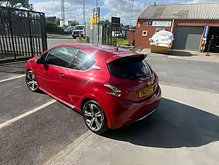 Used 2013 Peugeot 208 GTI Red - Interior and Exterior details 6