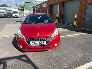 Used 2013 Peugeot 208 GTI Red - Interior and Exterior details 7