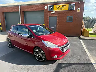 Used 2013 Peugeot 208 GTI Red - Interior and Exterior details 9