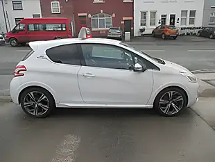 Used 2013 Peugeot 208 GTI White - Interior and Exterior details 4