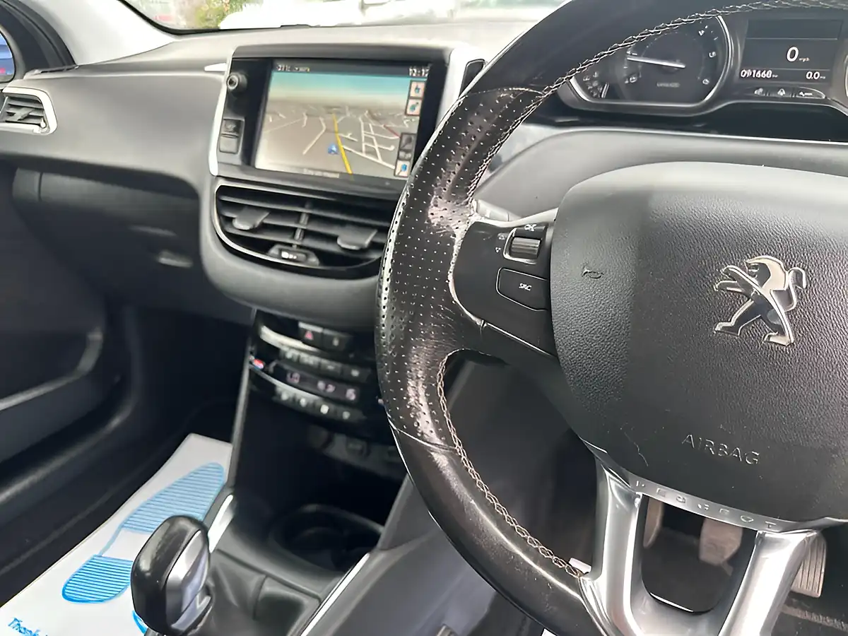 Used 2013 Peugeot 208 Intuitive Grey - Interior and Exterior details 5
