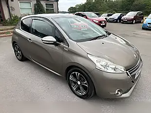 Used 2013 Peugeot 208 Intuitive Grey - Interior and Exterior details 6