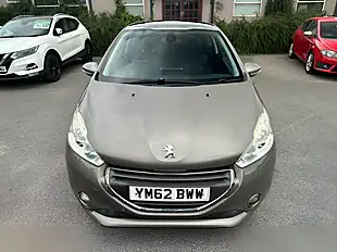 Used 2013 Peugeot 208 Intuitive Grey - Interior and Exterior details 8