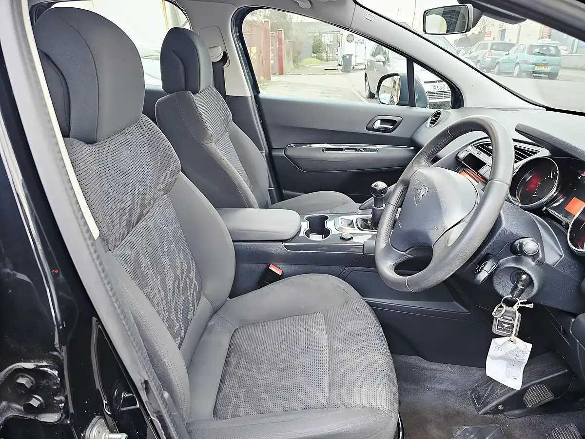 Used 2013 Peugeot 3008 Active Black - Interior and Exterior details 10