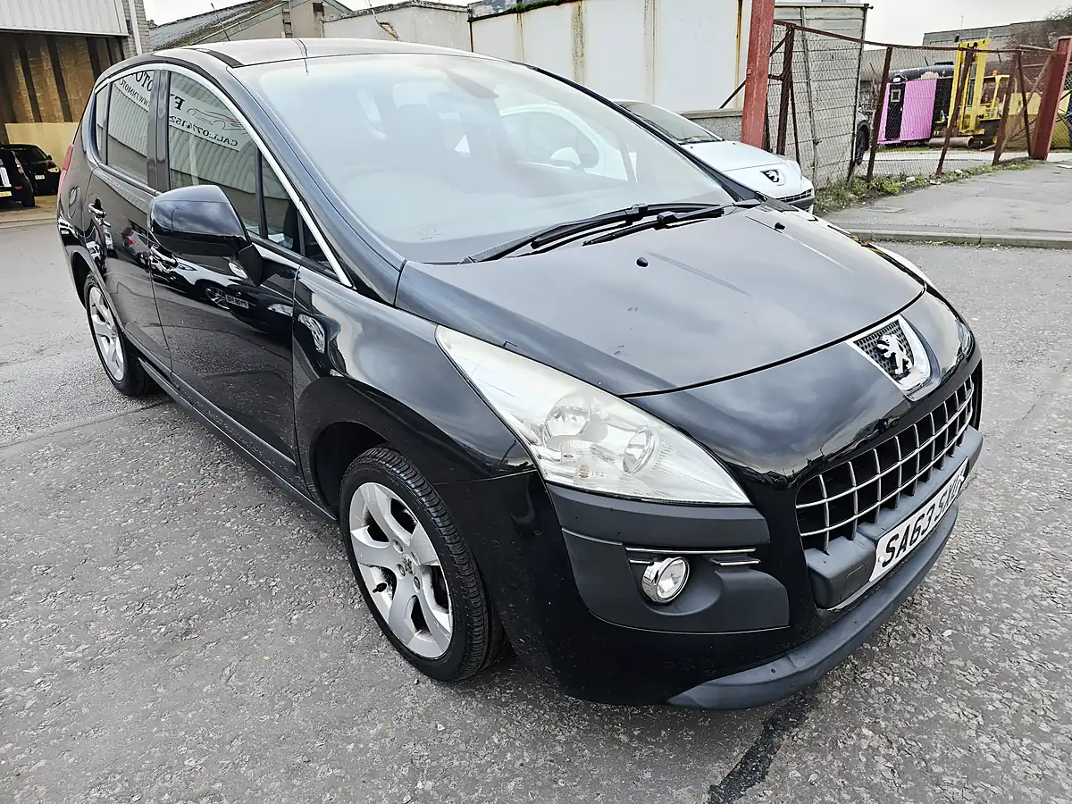 Used 2013 Peugeot 3008 Active Black - Interior and Exterior details 2