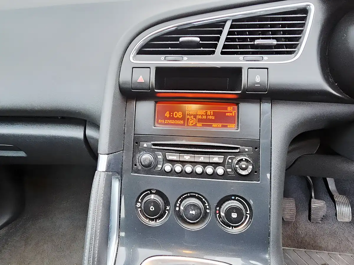 Used 2013 Peugeot 3008 Active Black - Interior and Exterior details 12