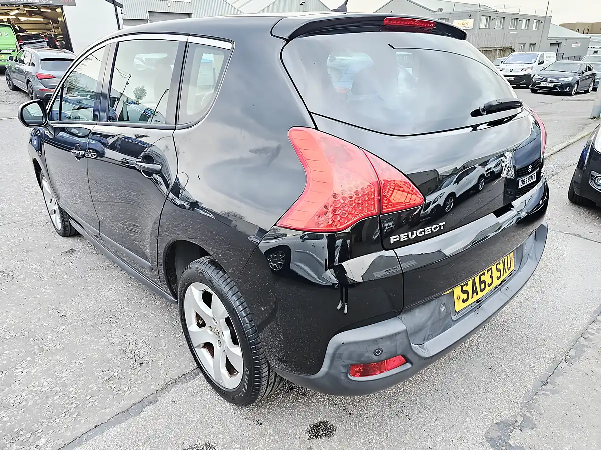 Used 2013 Peugeot 3008 Active Black - Interior and Exterior details 5