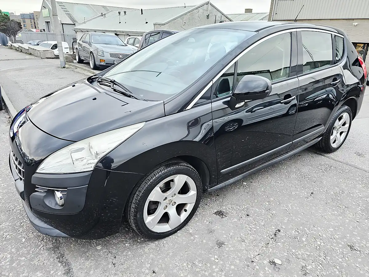 Used 2013 Peugeot 3008 Active Black - Interior and Exterior details 6