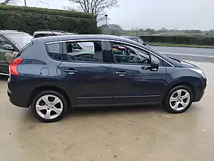 Used 2013 Peugeot 3008 Active Blue - Interior and Exterior details 14