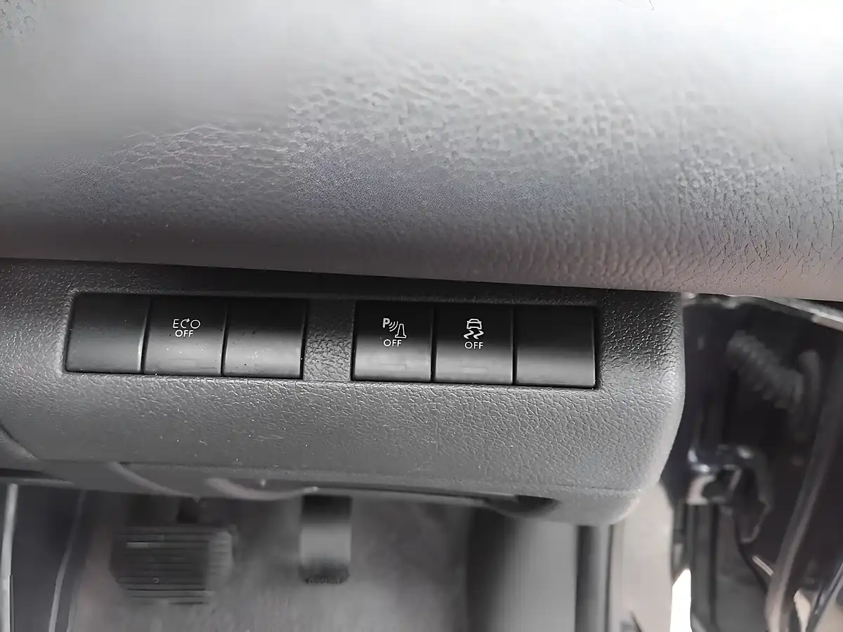 Used 2013 Peugeot 3008 Active Blue - Interior and Exterior details 19