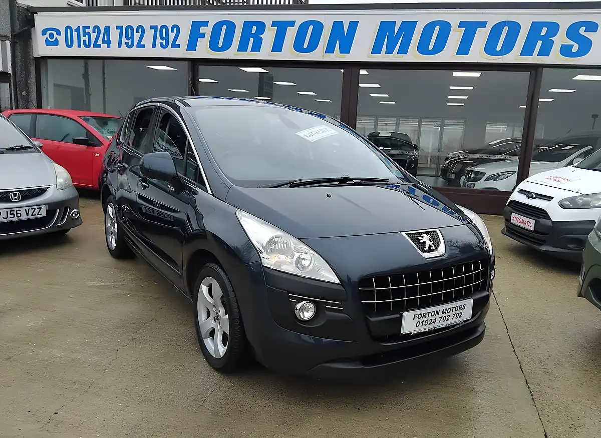 Used 2013 Peugeot 3008 Active Blue - Interior and Exterior details 2