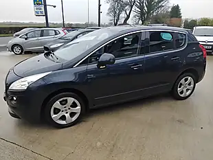 Used 2013 Peugeot 3008 Active Blue - Interior and Exterior details 4