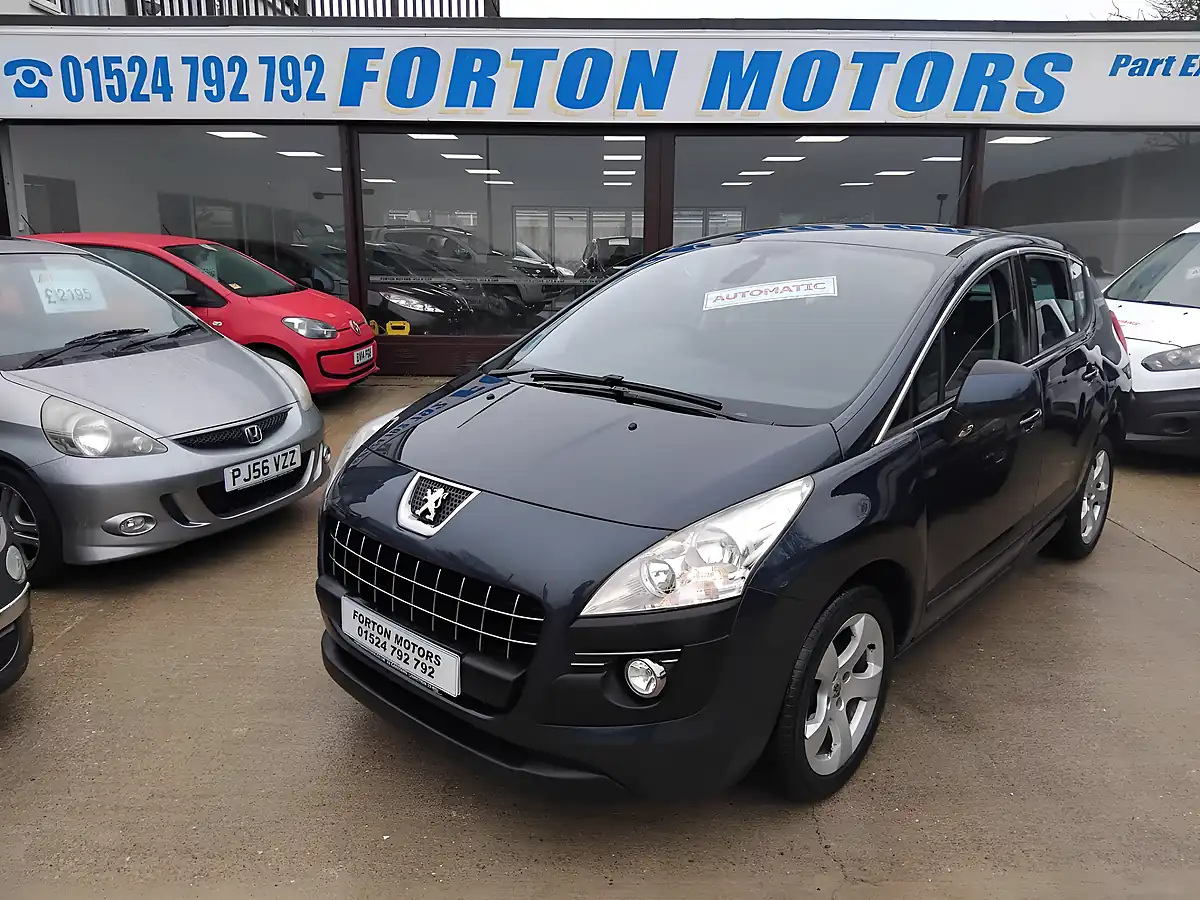 Used 2013 Peugeot 3008 Active Blue - Interior and Exterior details 9