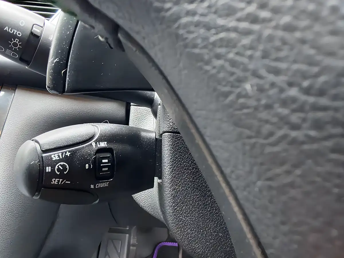Used 2013 Peugeot 3008 Active Egc Blue - Interior and Exterior details 18
