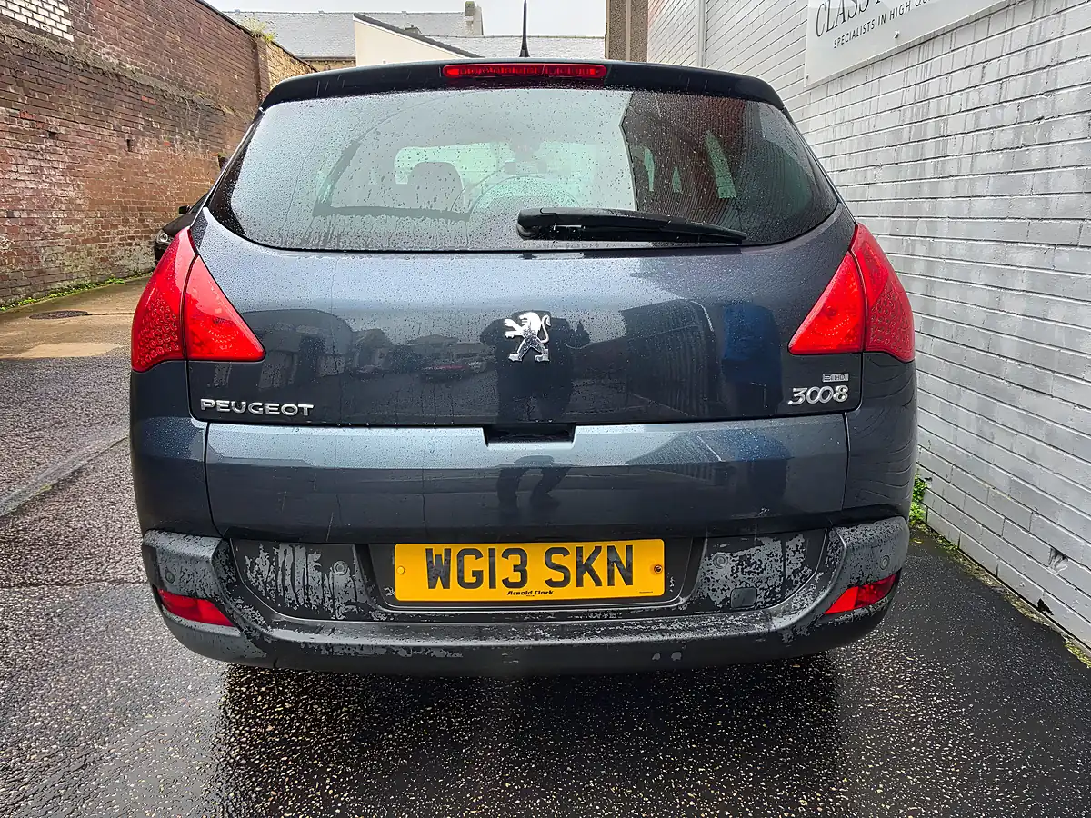 Used 2013 Peugeot 3008 Active Egc Blue - Interior and Exterior details 8