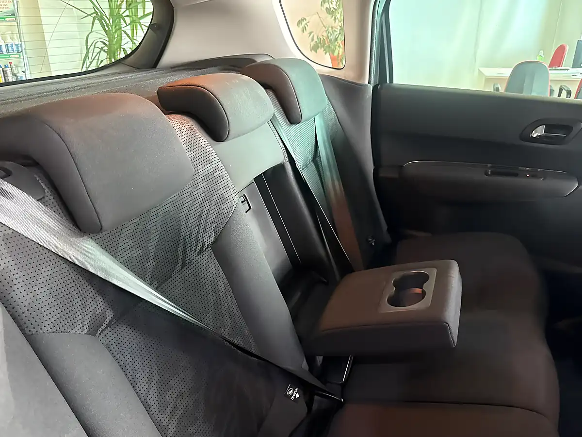 Used 2013 Peugeot 3008 Active Grey - Interior and Exterior details 12