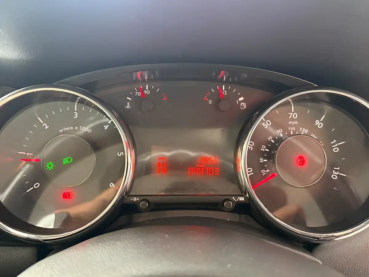 Used 2013 Peugeot 3008 Active Grey - Interior and Exterior details 19