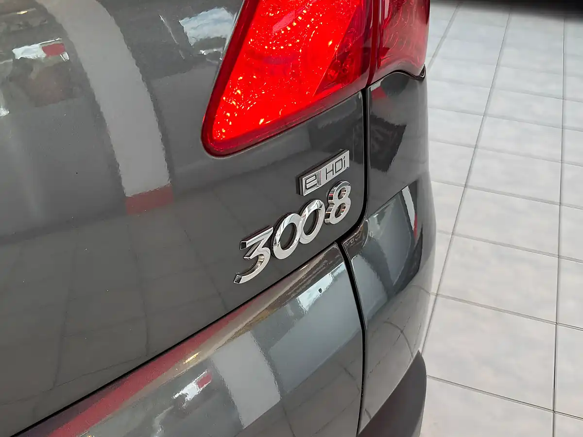 Used 2013 Peugeot 3008 Active Grey - Interior and Exterior details 7