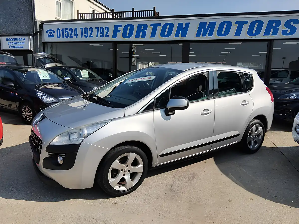 Used 2013 Peugeot 3008 Active Ii Silver - Interior and Exterior details 10