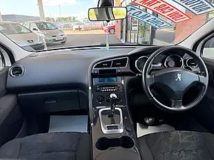 Used 2013 Peugeot 3008 Active White - Interior and Exterior details 14