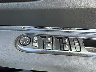 Used 2013 Peugeot 3008 Active White - Interior and Exterior details 17